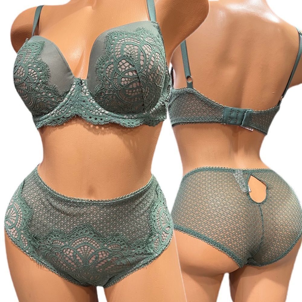 Victorias Secret set Dream Angels lined Demi bra & mid rise cheeky panty 32DDD M